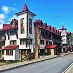 Apartment 507 The Castle 1 *